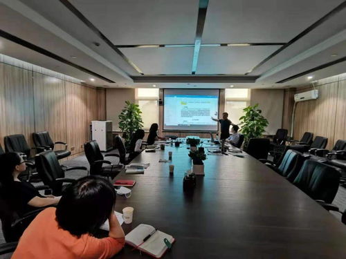 專家引領，服務創新——劉春華攜團隊赴白云機場開展服務營銷研討會